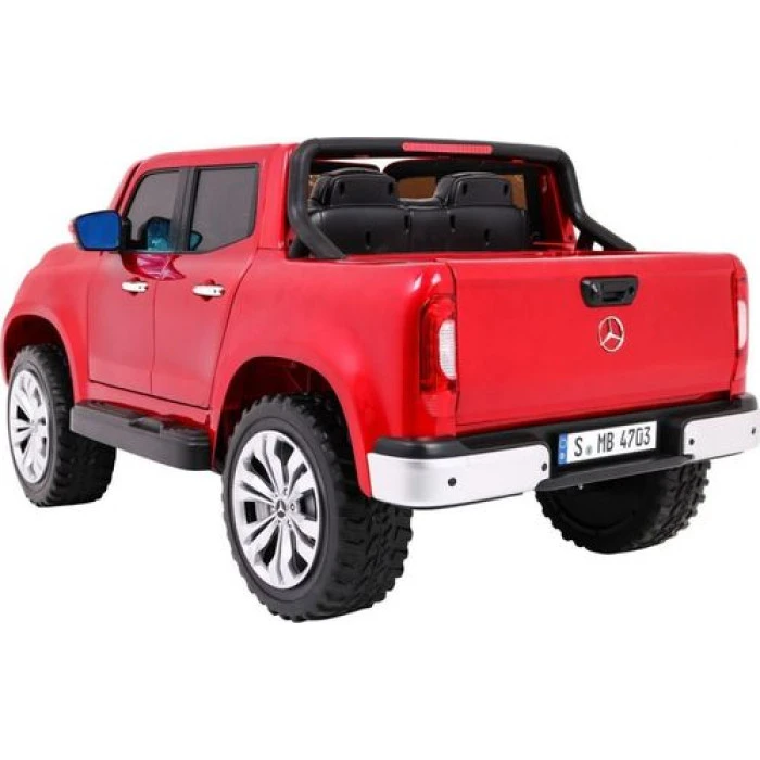Детская аккумуляторная машинка Mercedes Benz X-Class Красная
