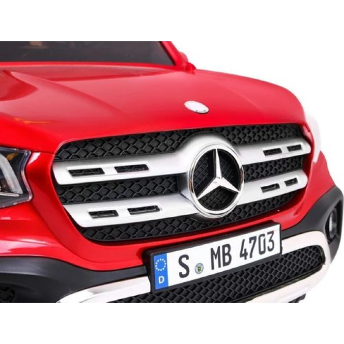 Детская аккумуляторная машинка Mercedes Benz X-Class Красная