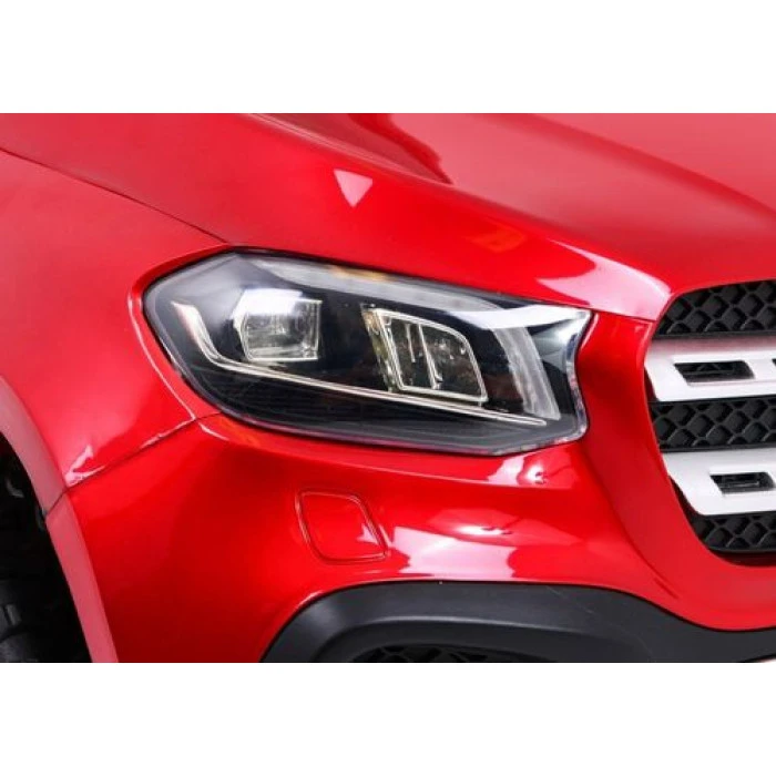 Детская аккумуляторная машинка Mercedes Benz X-Class Красная