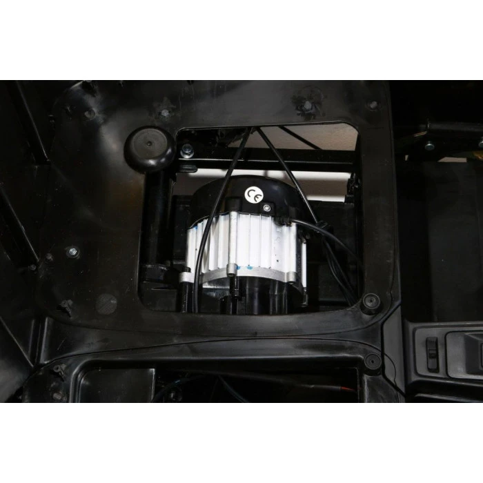 Дитяча акумуляторна машинка Perfecta для 2 дітей Червона