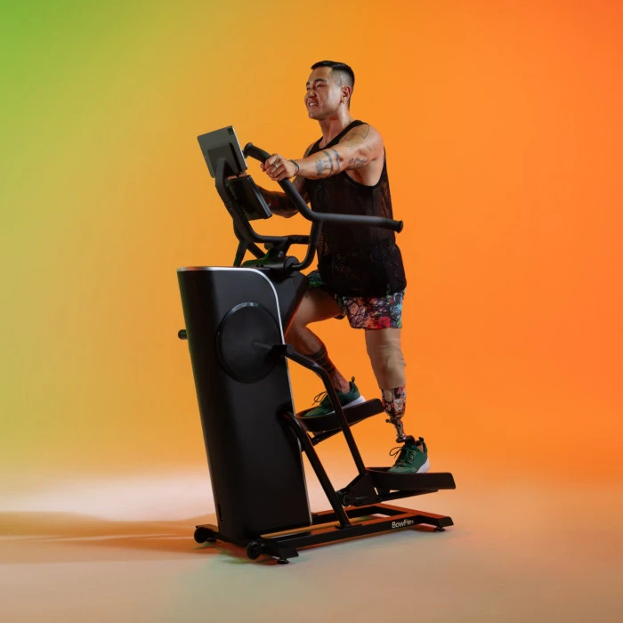 Эллиптический тренажер магнитный Bowflex Max Trainer SEi черный