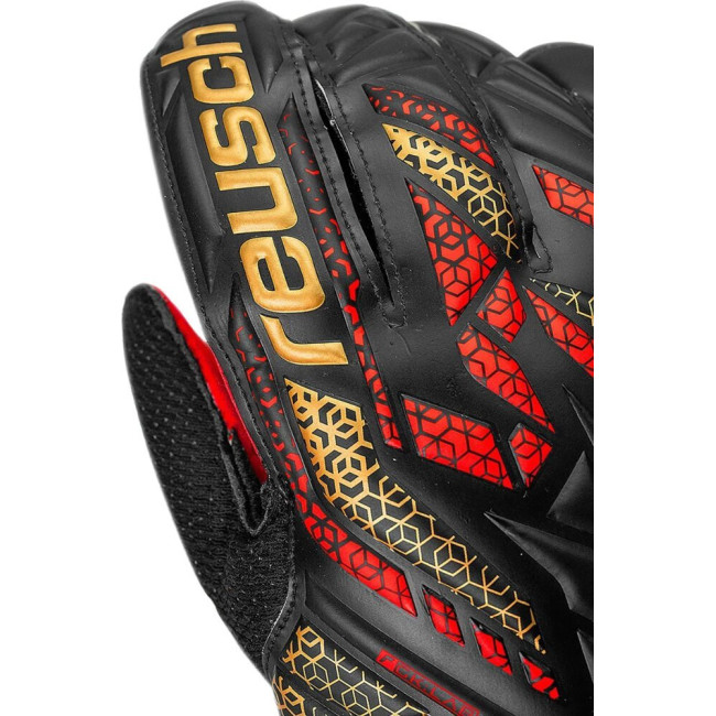 Перчатки вратарские Reusch Attrakt Solid 5570515 7075 г.9,5, красно-черные