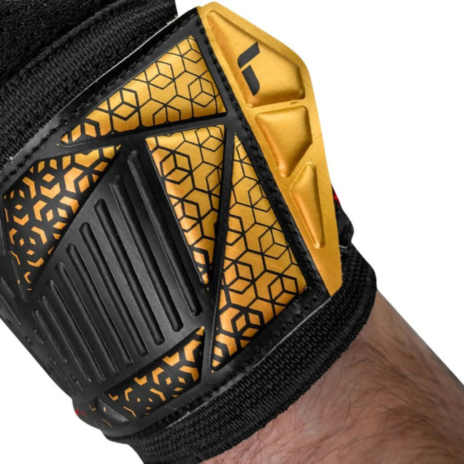Перчатки вратарские Reusch Attrakt Solid 5570515 7075 г.9,5, красно-черные