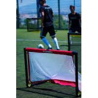 Ворота футбольные BAZOOKAGOAL 120 x 75 см, черно-красные.