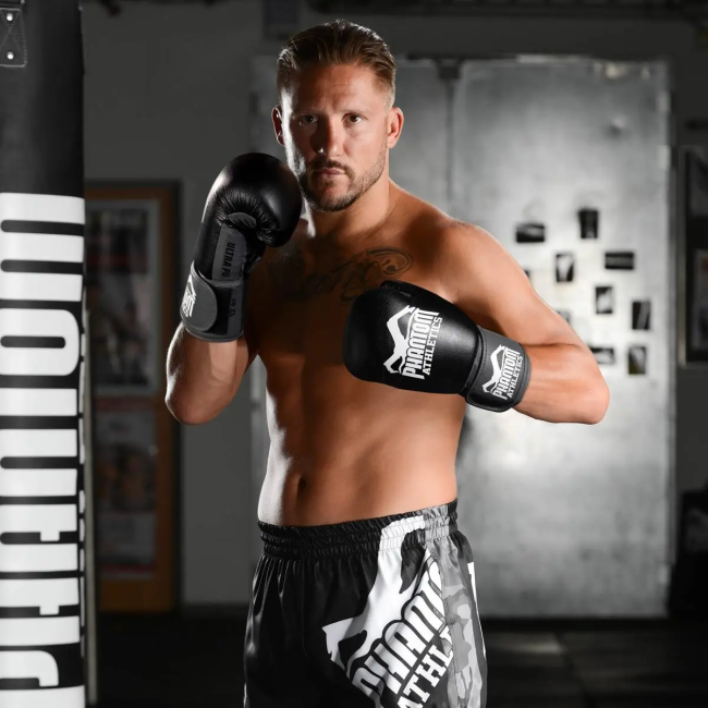 Перчатки боксерские с капой Phantom Ultra 16 унций, черные