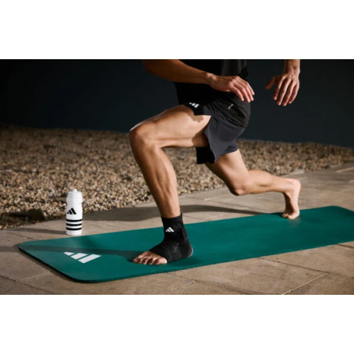 Гомілковостопного підтримка суглоба Adidas Aeroready Innwell, чорний