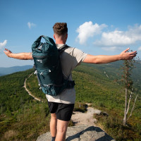 Рюкзак туристический NC1938 GREEN 40L NILS CAMP