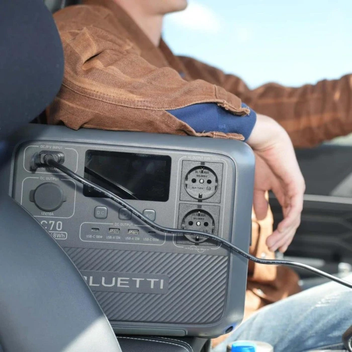 Зарядная станция Bluetti AC70