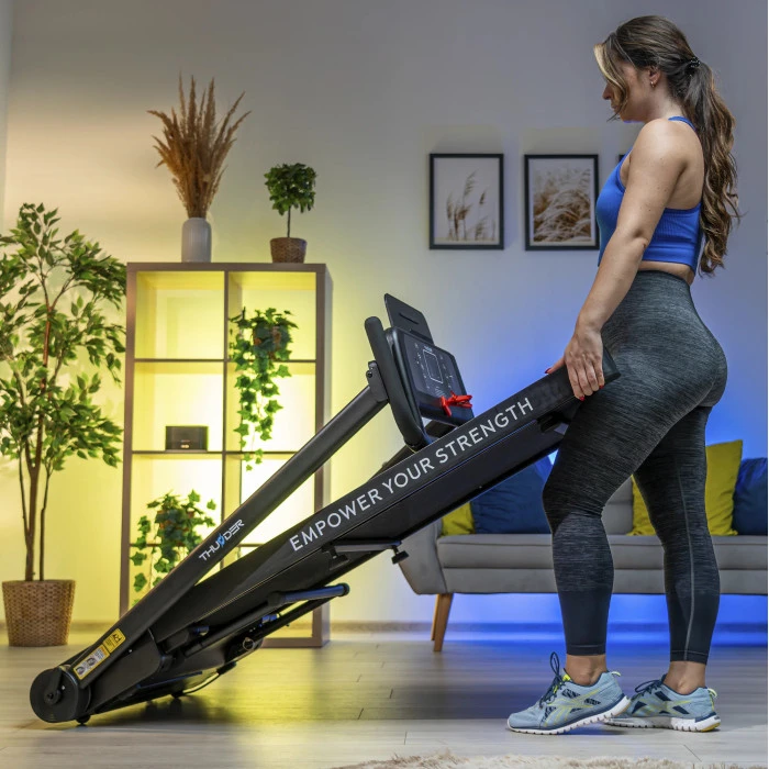 Бігова доріжка електрична THUNDER REVO