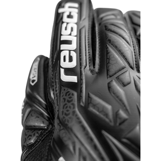 Перчатки вратарские Reusch Attrakt Resist czarne 5570615 7700 г.9,5, черные
