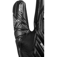 Перчатки вратарские Reusch Attrakt Resist czarne 5570615 7700 г.9,5, черные
