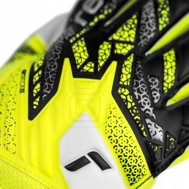 Перчатки вратарские Reusch Attrakt Grip Junior 5572815 2014 г.7,5, желто-черные