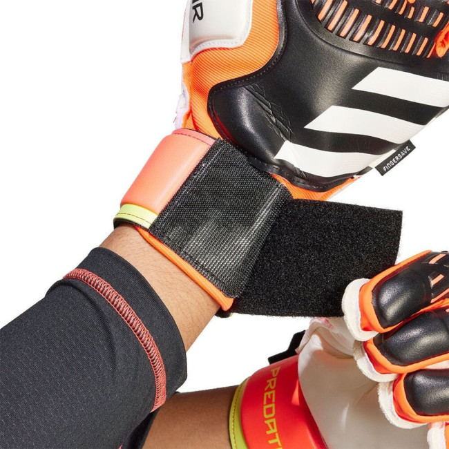 Рукавички воротарські Adidas Predator Glove Match Fingersave IQ4037 р. 10, різнокольорові