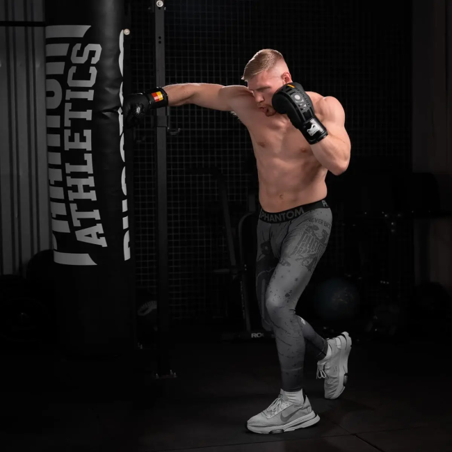 Перчатки боксерские с бинтами Phantom Germany 12 унций, черный