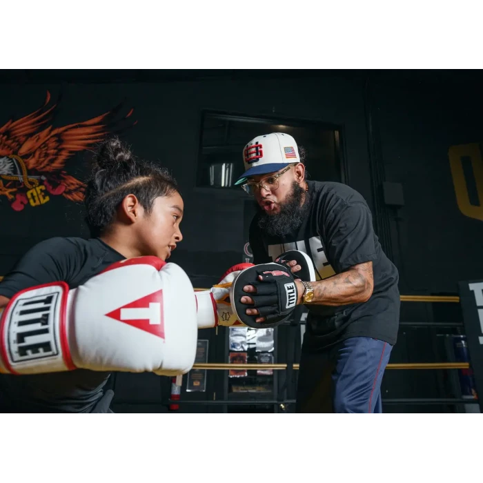 Лапы боксерские TITLE Boxing Gel Tech 2.0 черные