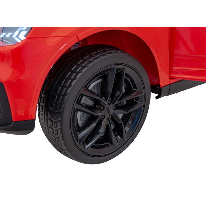 Детская аккумуляторная машинка Audi Q7 NEW LIFT Красная