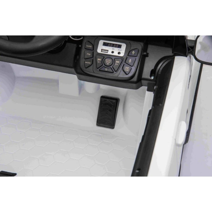 Дитяча акумуляторна машинка Land Rover Discovery Біла