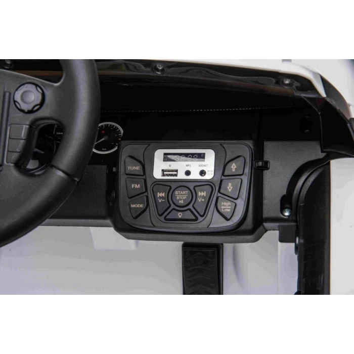 Дитяча акумуляторна машинка Land Rover Discovery Біла