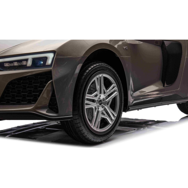 Детская аккумуляторная машинка Audi Spyder R8 LIFT Серая