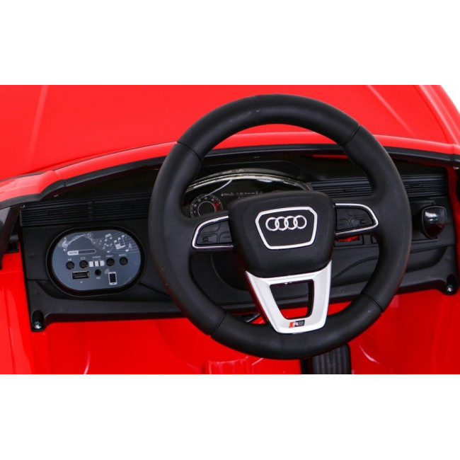 Детская аккумуляторная машинка Audi RS Q8 Красная