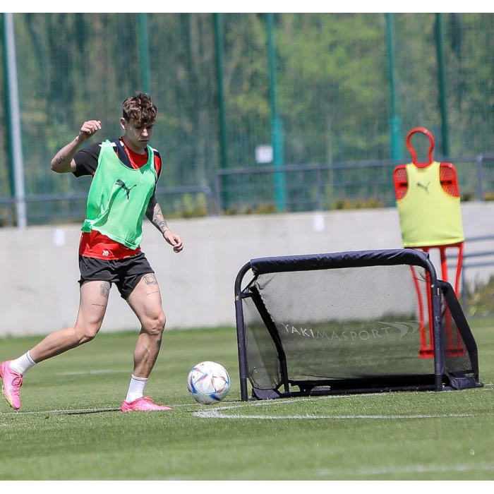 Ворота футбольные YakimaSport GIZA 120 x 80 см, черные