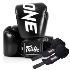 Перчатки боксерские кожаные с бинтами Fairtex BGV1-ONE 16 унций, черные
