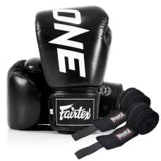 Перчатки боксерские кожаные с бинтами Fairtex BGV1-ONE 16 унций, черные
