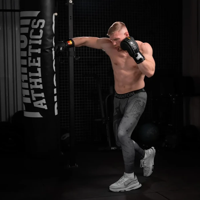 Перчатки боксерские с бинтами Phantom Germany 14 унций, черные