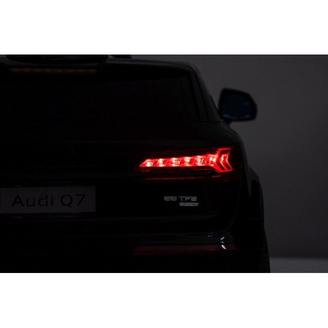 Дитяча акумуляторна машинка Audi Q7 NEW LIFT Синя