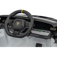 Детская аккумуляторная машинка Lamborghini Invencible Белая