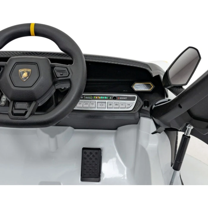 Дитяча акумуляторна машинка Lamborghini Invencible Біла
