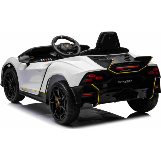 Детская аккумуляторная машинка Lamborghini Invencible Белая