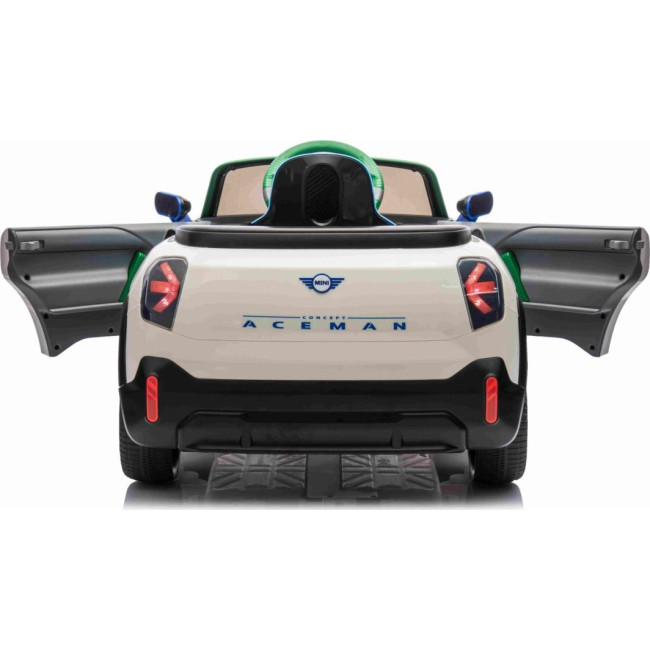 Детская аккумуляторная машинка Mini Concept Aceman Белая