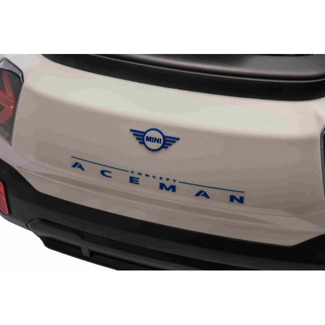 Детская аккумуляторная машинка Mini Concept Aceman Белая