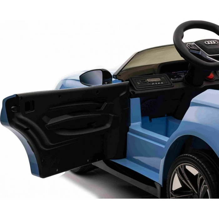 Детская аккумуляторная машинка Audi RS E-Tron GT