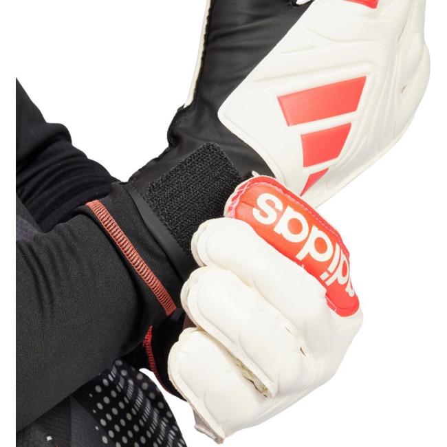 Перчатки вратарские Adidas Copa Club Goalkeeper JH3789 г. 8, черно-белые