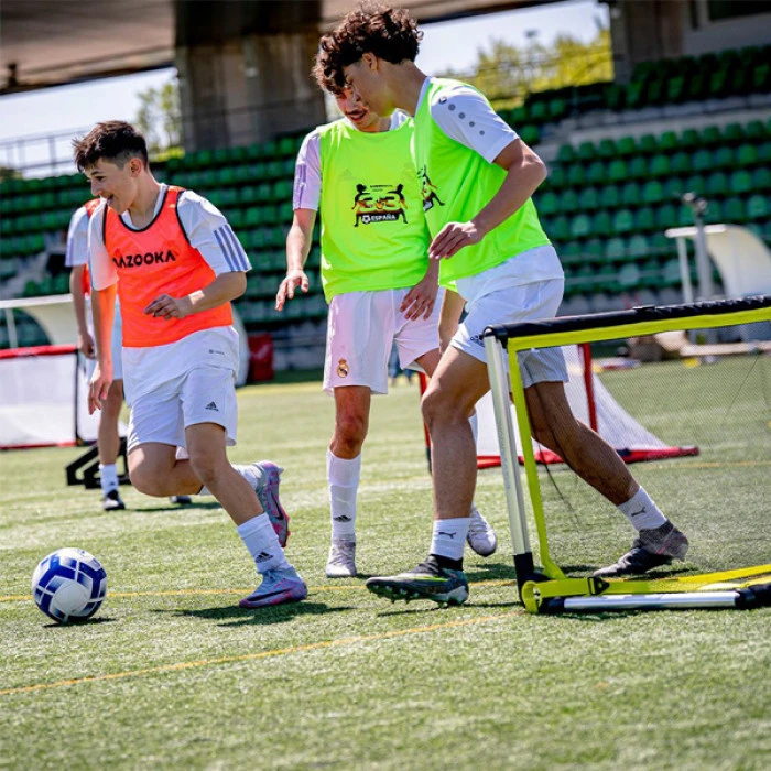 Ворота футбольные алюминиевые BAZOOKAGOAL 120 x 75 см, черно-желтые.