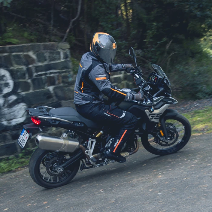 Мужская мото-куртка W-TEC Brandon – размер S, черно-серо-оранжевая.