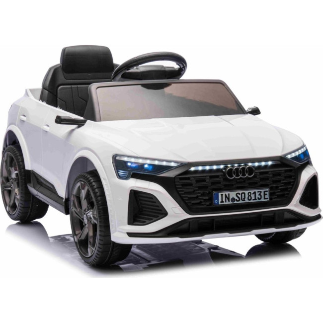 Детская аккумуляторная машинка Audi SQ8 Белая