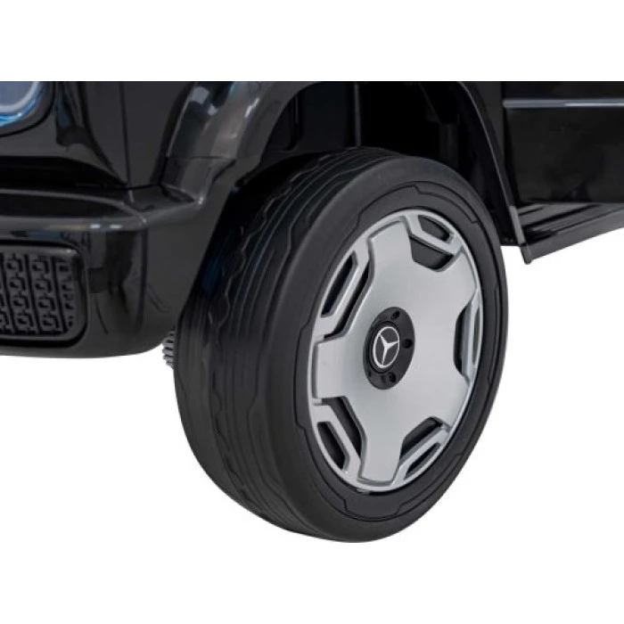 Детская аккумуляторная машинка Mercedes Benz EQG Черная