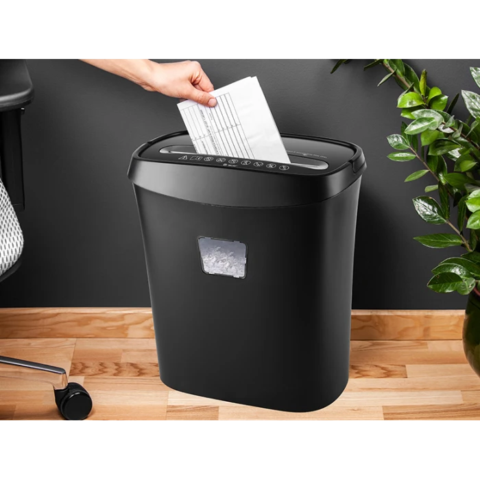 Шредер Tracer TRX-815L (TRANIS47012)