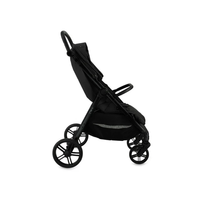 Прогулочная коляска MoMi CLARA Black