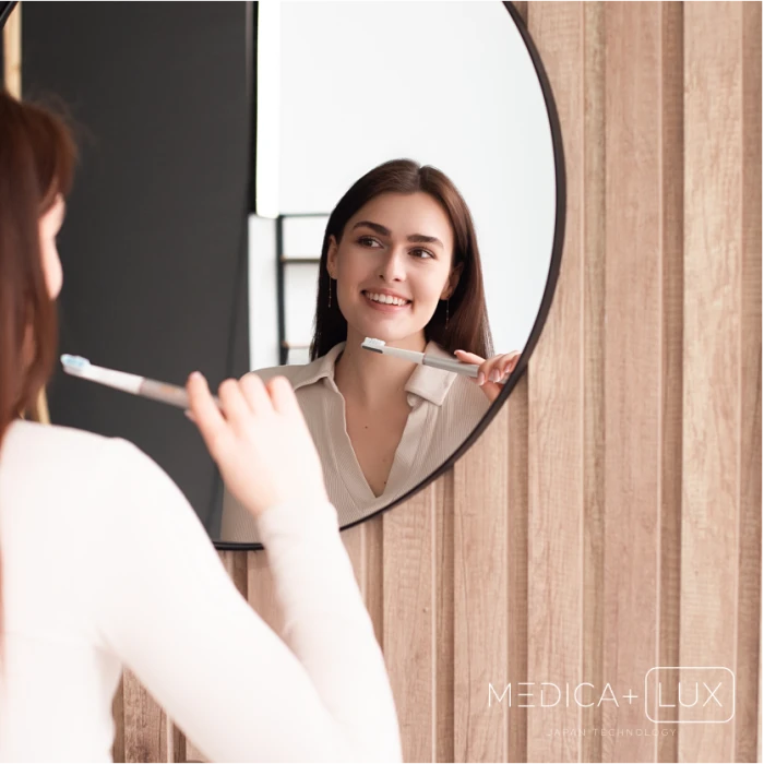 Отбеливающая звуковая зубная щетка MEDICA+ Lux 10ХN Aluminum Portable Silver (Japan)