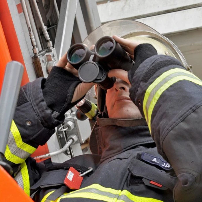 Бинокль Bresser Spektar 10x42 Roof (8910110)